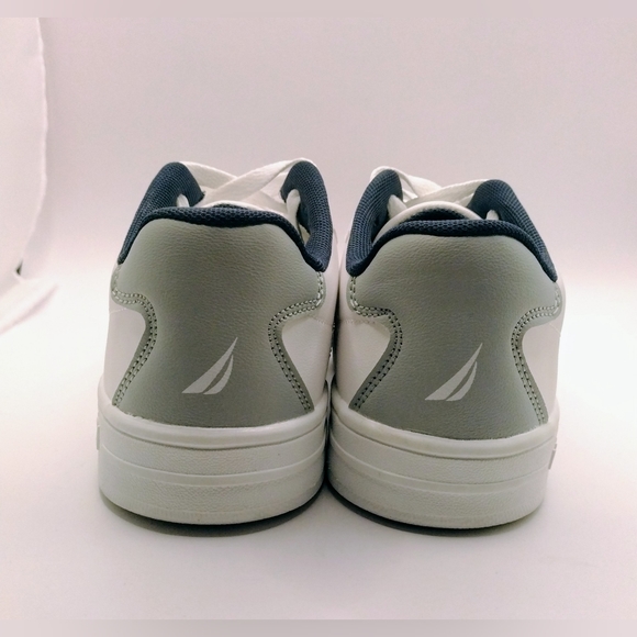Nautica Sneakers Y. Size 5 New - Picture 4 of 8